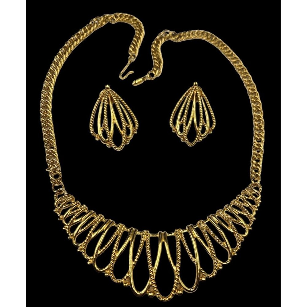 Vintage Avon Gilded Mesh Gold Tone Open Work Choker Necklace & Pierced Earrings